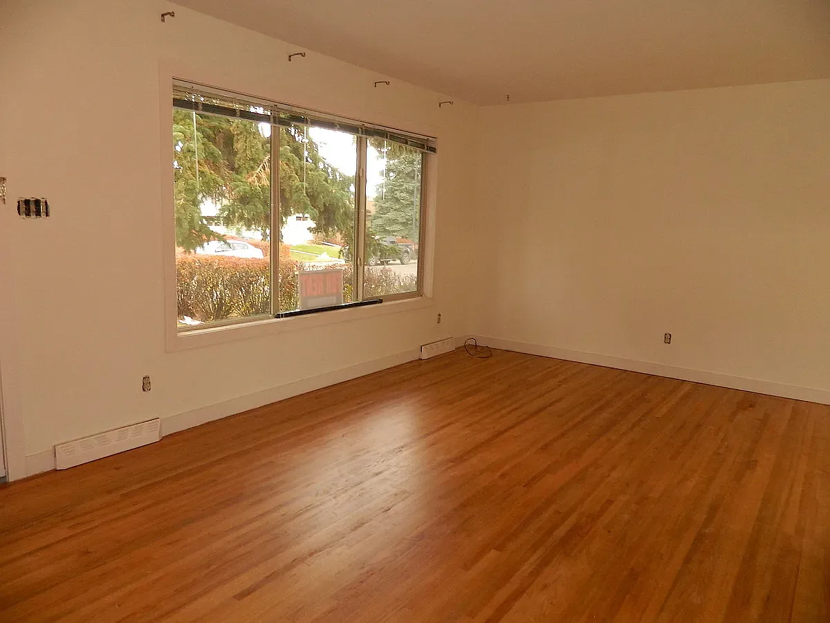 3 bed, 1022 sqft, $2,300 — Photo 4