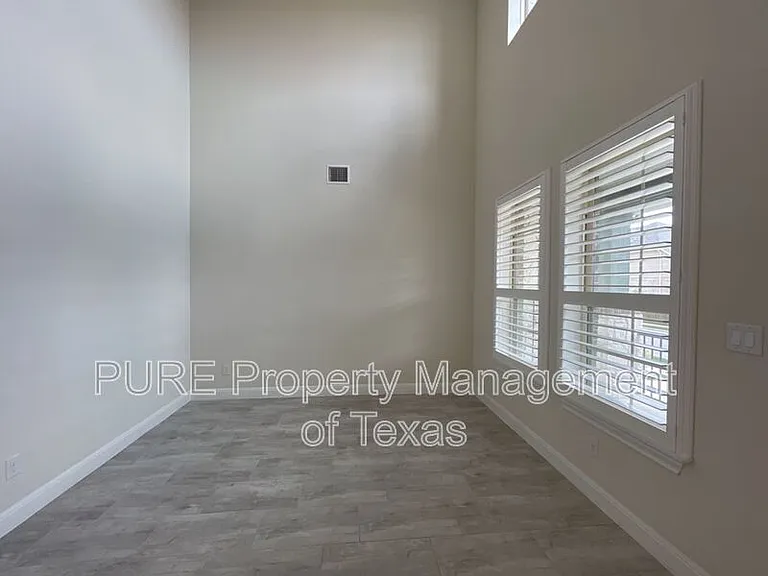 716 Expedition Way — Photo 9