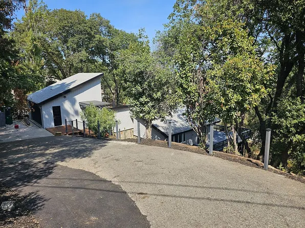 21030 Home Camp Rd, Grass Valley, CA 95949