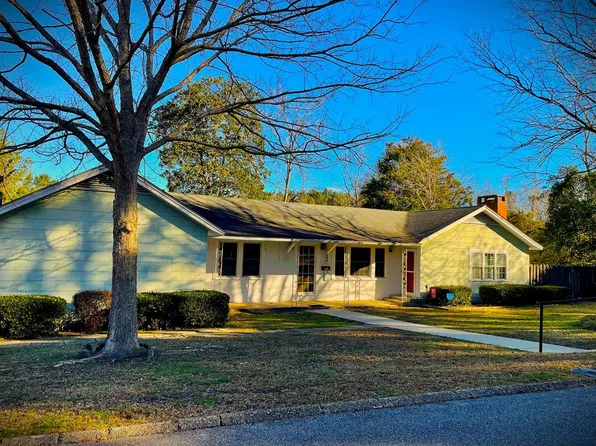 105 Chapman St, Evergreen, AL 36401