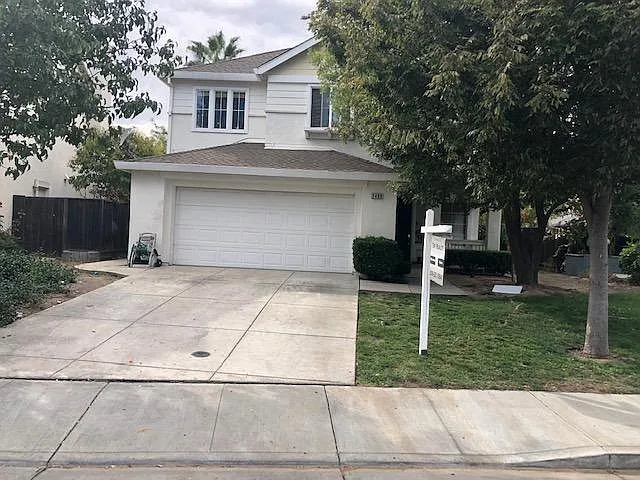 2489 Almanor Dr photo 1