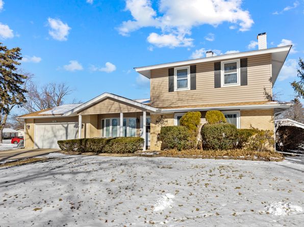 1141 Hartford Ln, Elk Grove Village, IL 60007