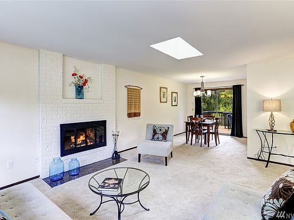 5th image of 11325 19th Ave NE