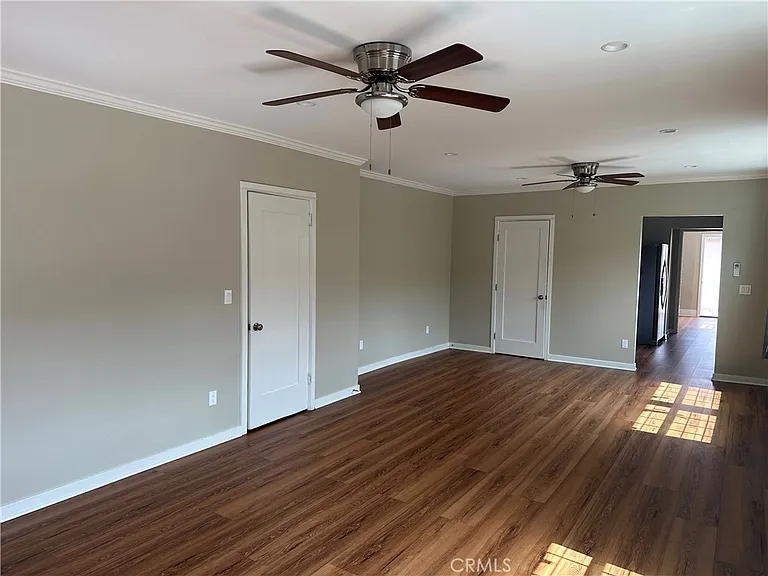 656 W 13th St — Photo 3