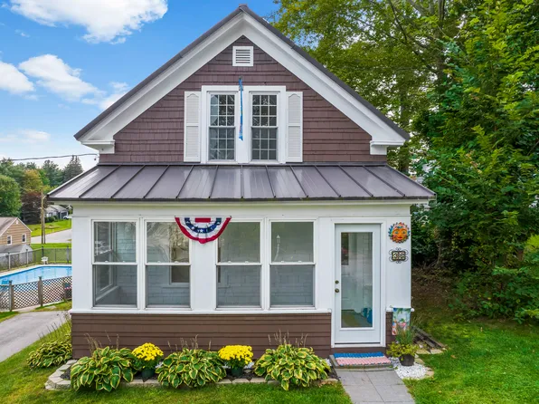 36 Newell Avenue, Auburn, ME 04210