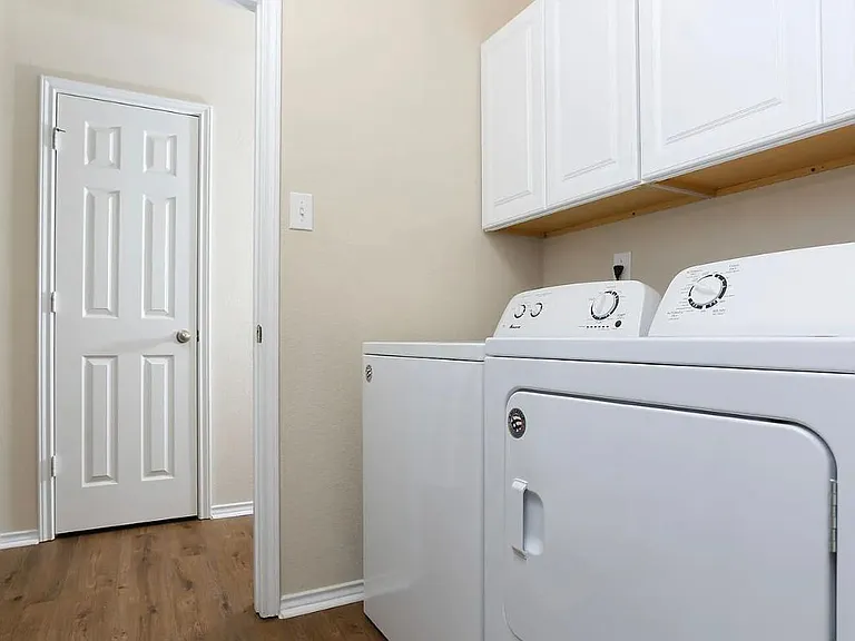 25226 Hideout Fls — Photo 21