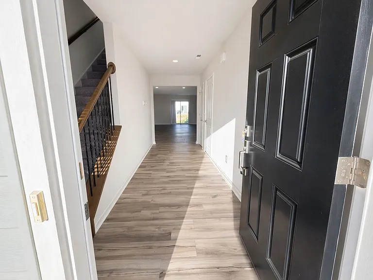 193 Brentwood Dr — Photo 13