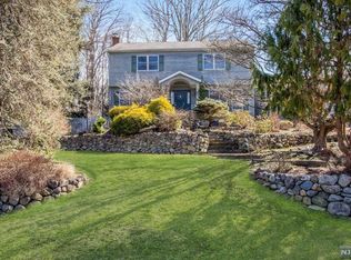 12 Kristin Pl, Old Tappan, NJ 07675