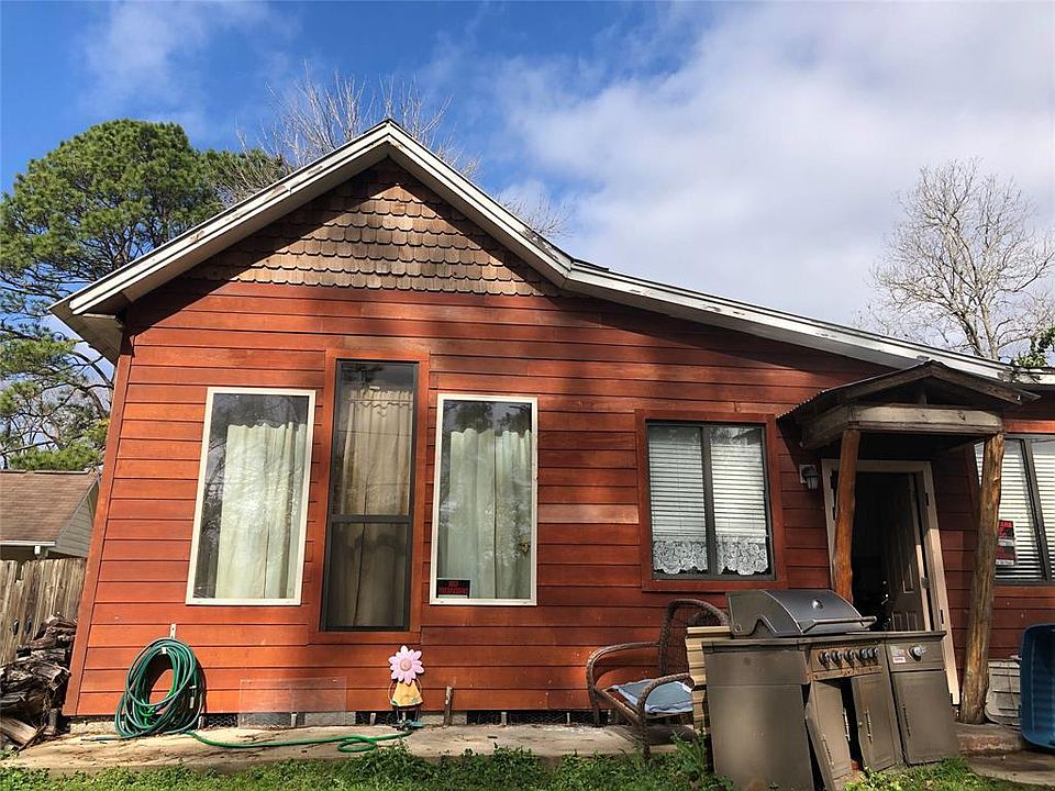 1st image of 308 1/2 E Lawrence St