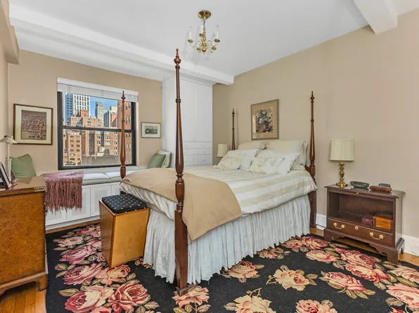 240 East 79th Street image 7 of 12