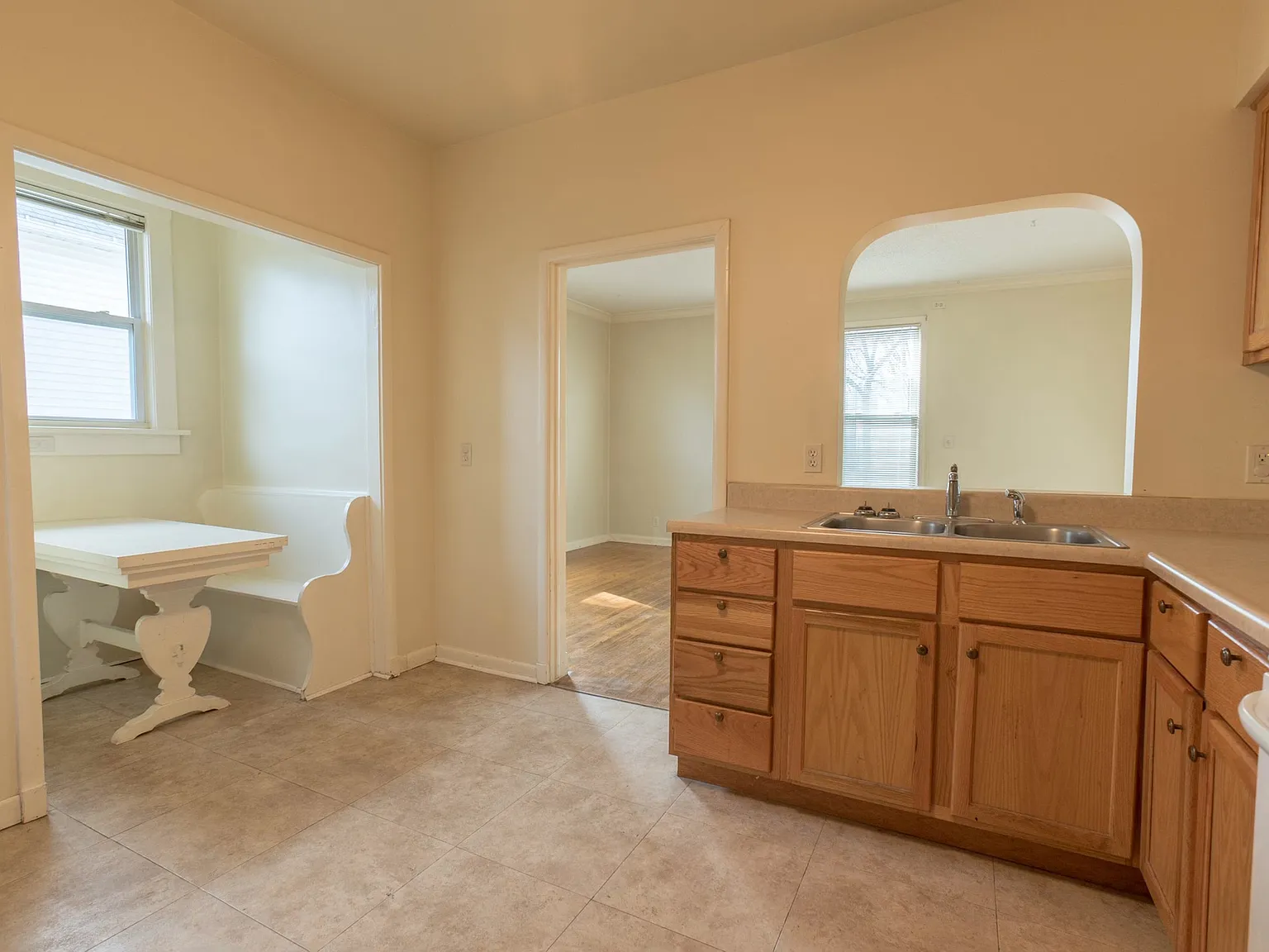 S 62nd St, Omaha — Photo 3