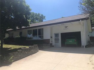 204 NE Poplar St, Leon, IA 50144