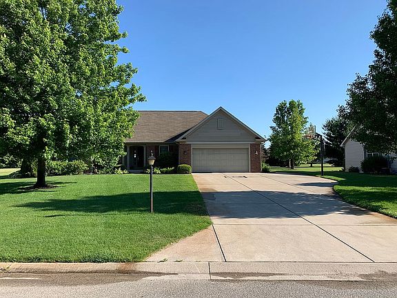 3rd image of 16225 Easton Ct