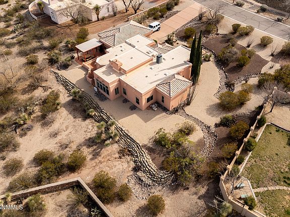 2nd image of 3436 Vista Primera Rd