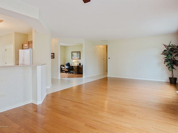 3rd image of 13006 Brookwood Dr