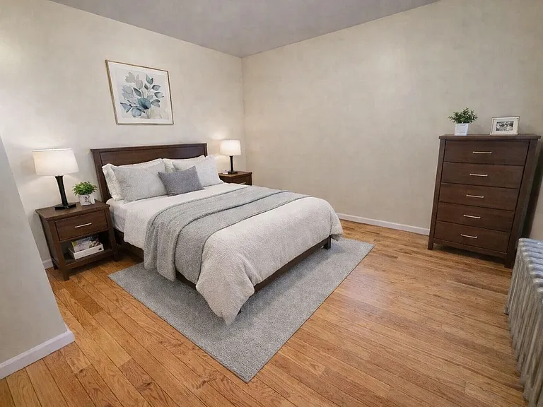 1005 Walton Ave #4F — Photo 3