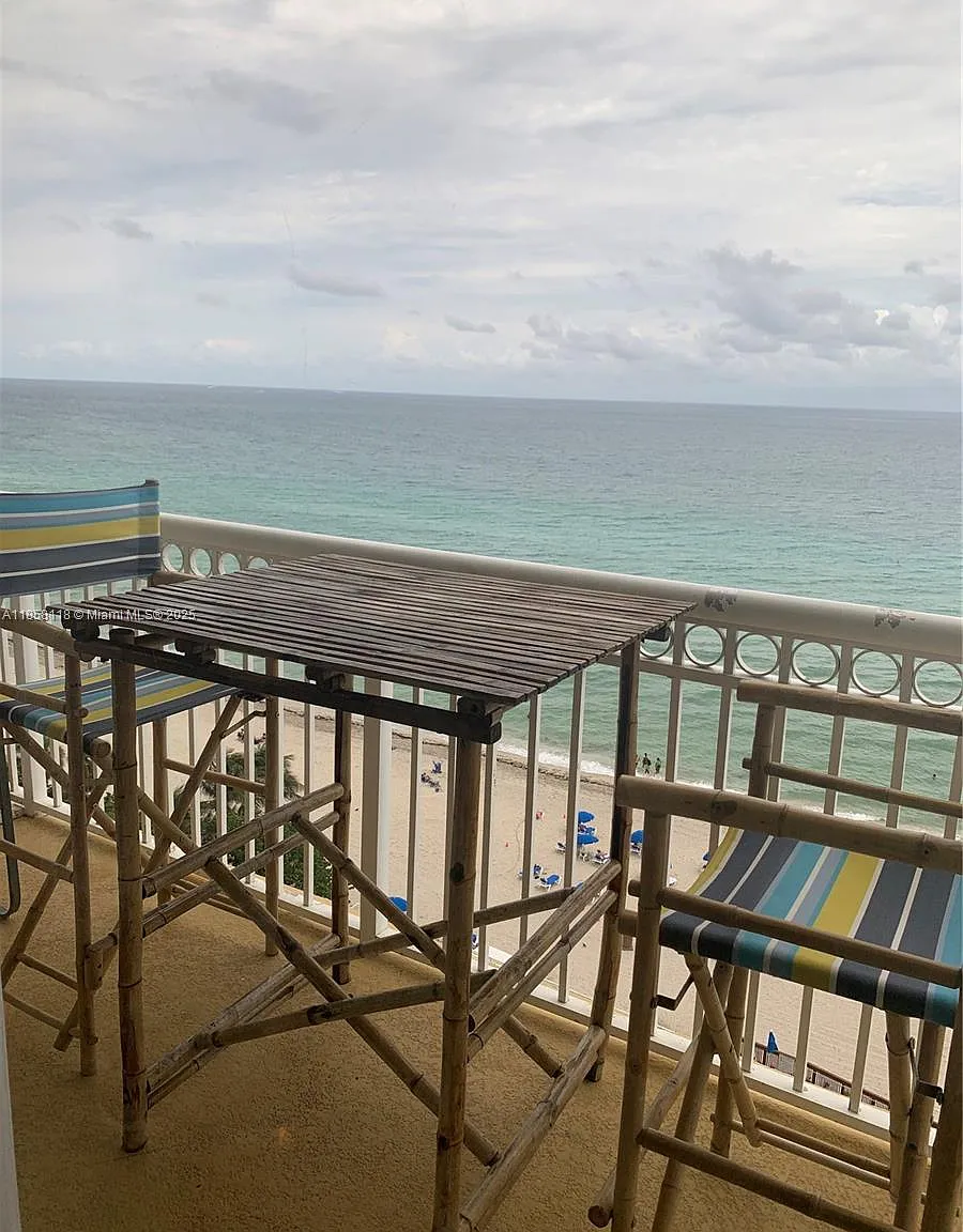 The Aventura Beach Club C — Photo 4