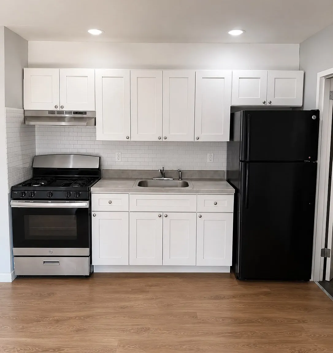 2 bed, $1,964 — Photo 2