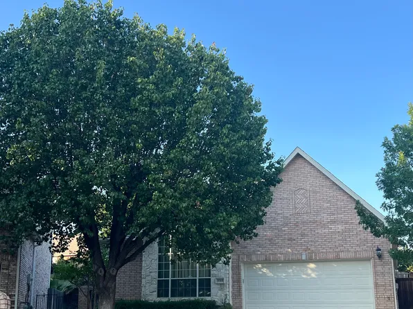 7717 Lakecrest Ct, Irving, TX 75063