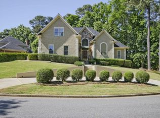 2105 Dunwoody Heritage Dr, Sandy Springs, GA 30350