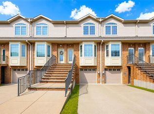 22 Bamberger Ln, Staten Island, NY 10312