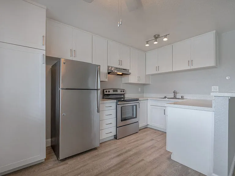 Napa Green Apartments — Photo 4