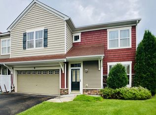 9520 Washington Blvd UNIT 5, Chanhassen, MN 55317