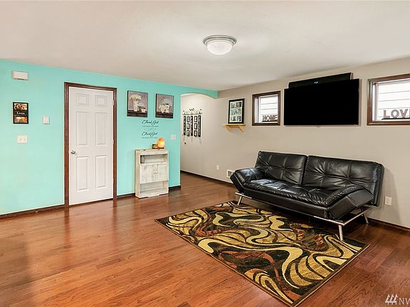 4th image of 14549 46th Dr NE #42
