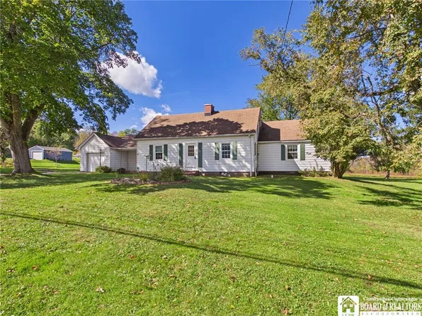 40 E Chautauqua St, Mayville, NY 14757