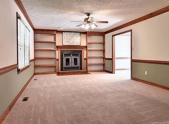 4th image of 202 Loch Haven Dr