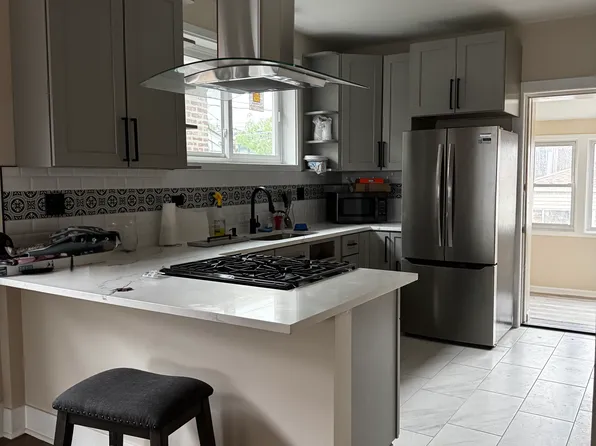 5544 W Schubert Ave #1, Chicago, IL 60639