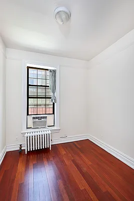 Rented by Vornado Realty Trust | media 9