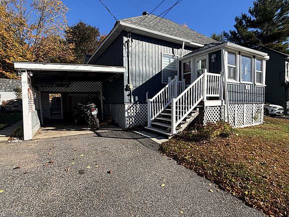 2nd image of 35 Cascade St