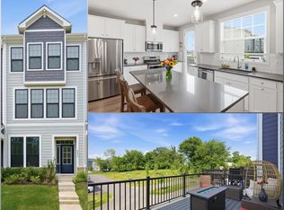 4252 Frost St, Marshall, VA 20115