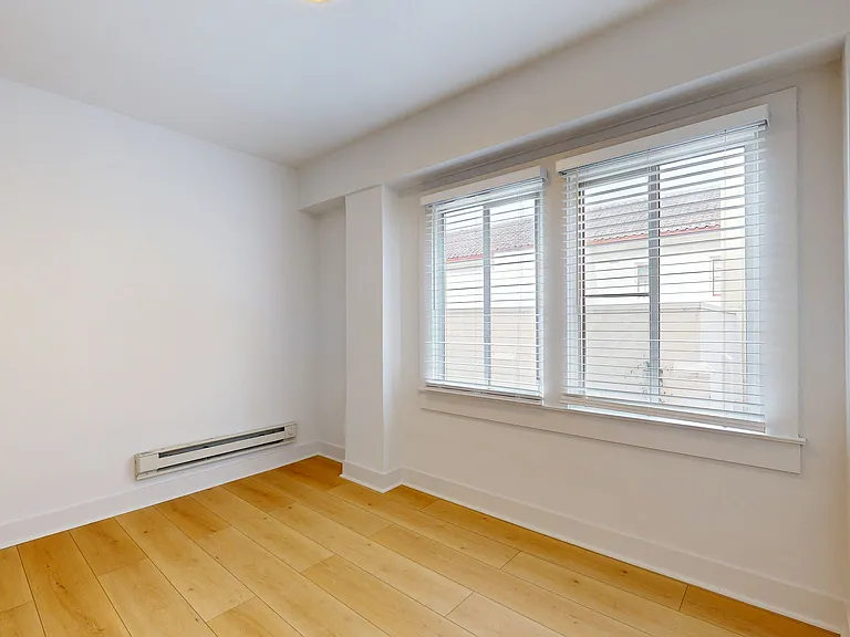 10 Brooklyn Pl #1 — Photo 9