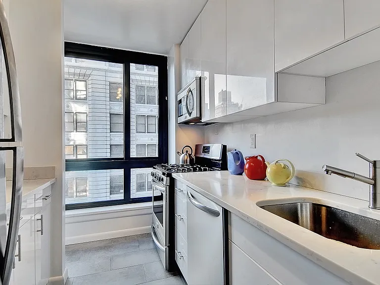 1 Irving Pl #G9B — Photo 4