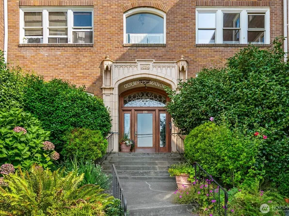 220 W Olympic Place #106, Seattle, WA 98119