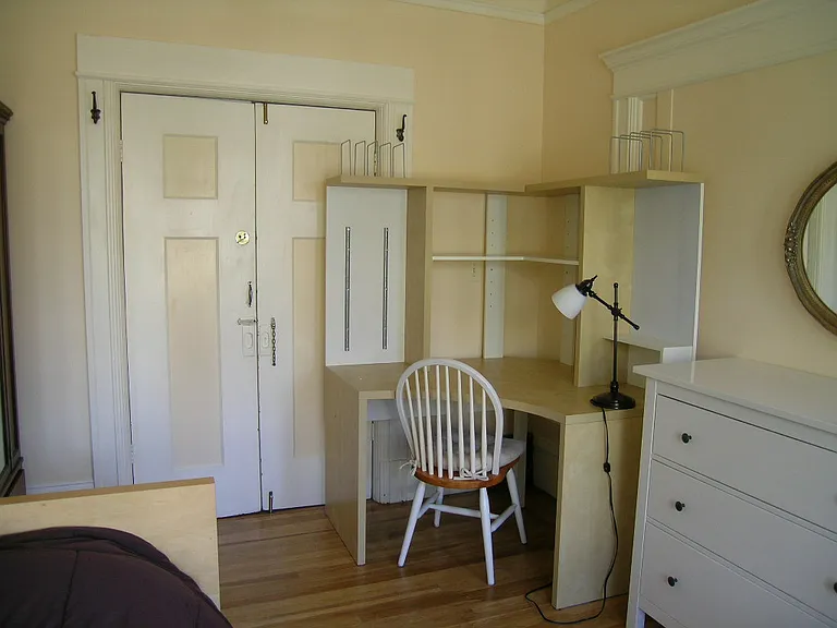 2535 Hillegass House — Photo 11