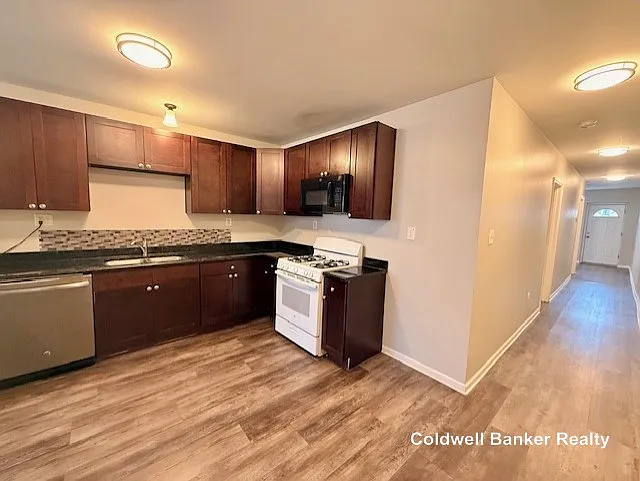 3446 N Cicero Ave #B — Photo 5