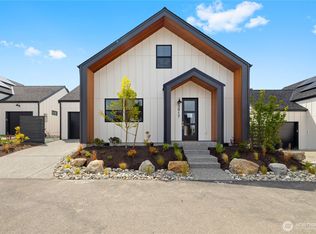 3917 Crosswinds Ct, Anacortes, WA 98221