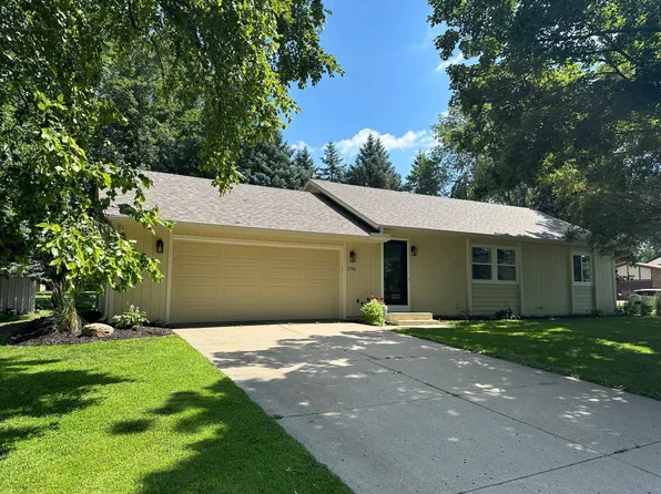 1741 Roosevelt Dr, Northfield, MN 55057