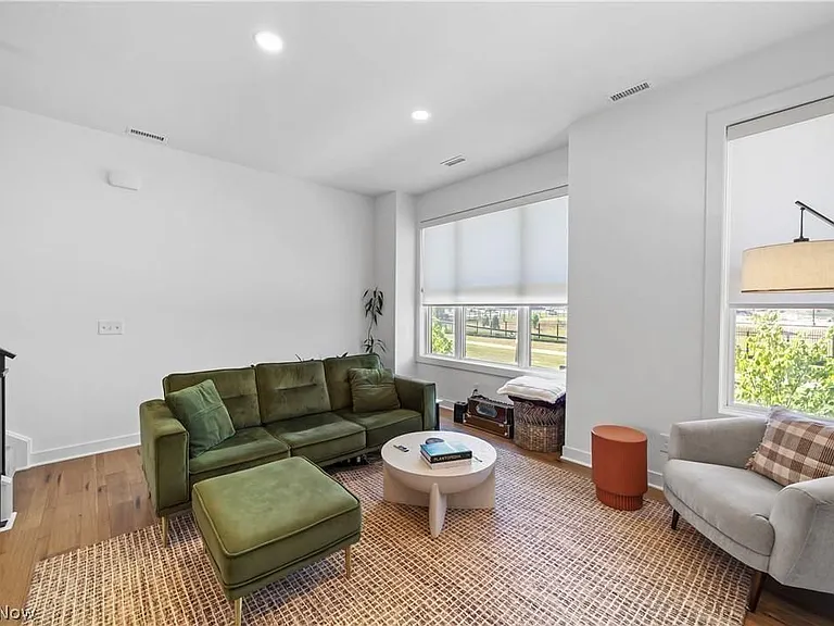11206 N Park Pl #4 — Photo 12