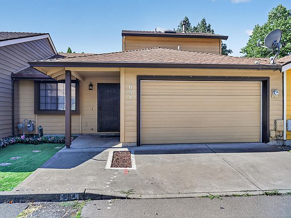 2nd image of 654 Golden Ln