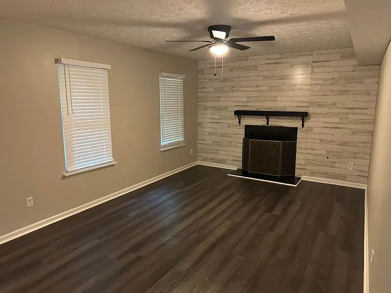 3490 Newberry Trl — Photo 33
