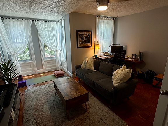 3rd image of 528 N 21st St #2