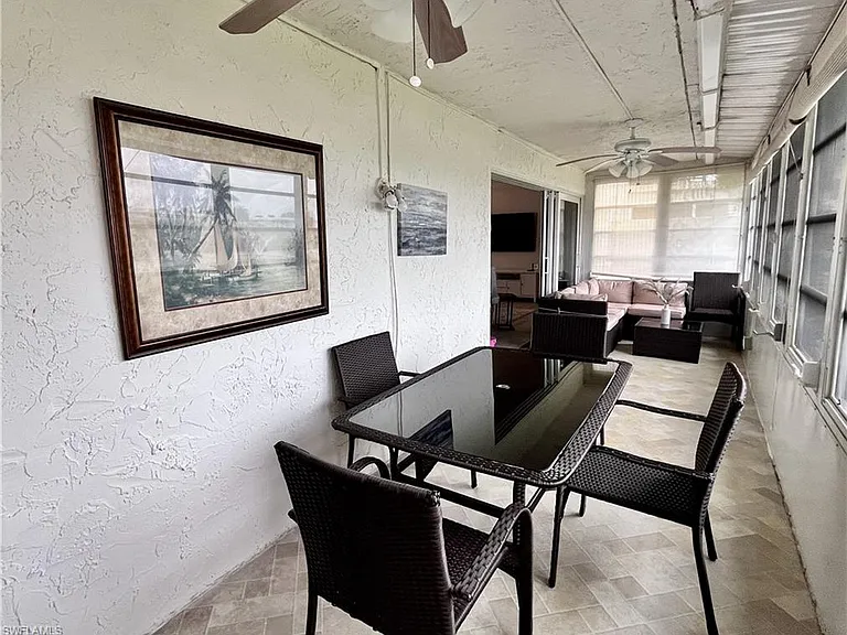 209 Palm Dr #1 — Photo 16