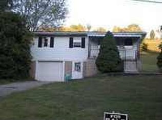 9808 Grandview Lake Rd, Ashland, KY 41102