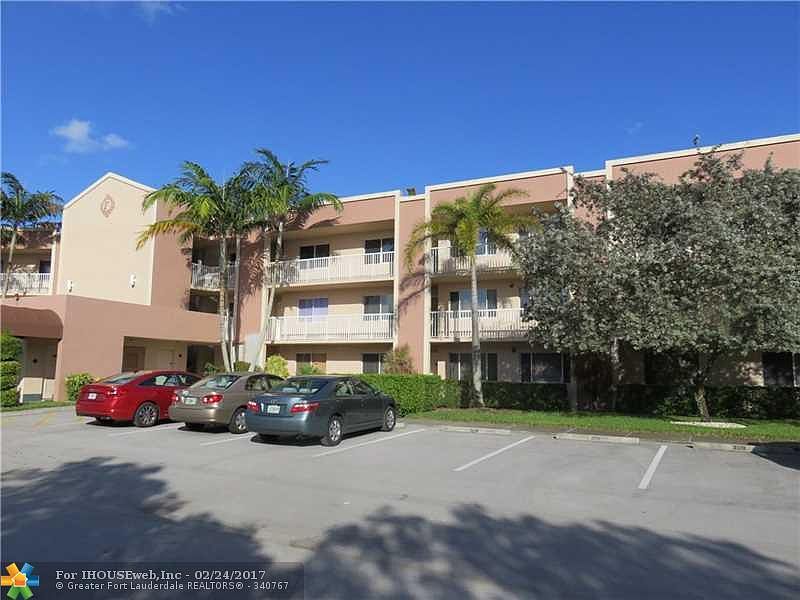 1st image of 7390 N Devon Dr #312