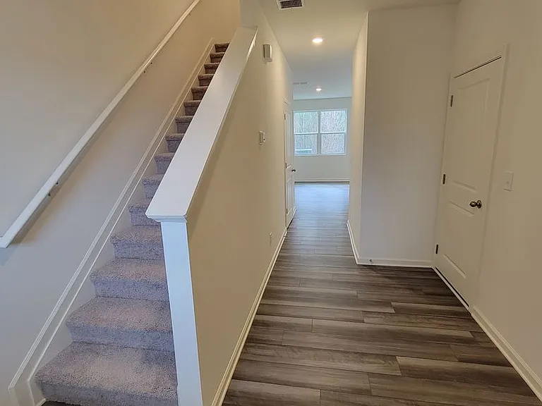 3560 Eagle Ct — Photo 4
