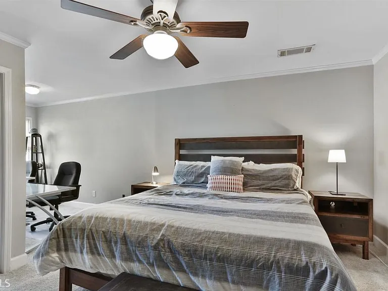 151 Terrane Rdg — Photo 20